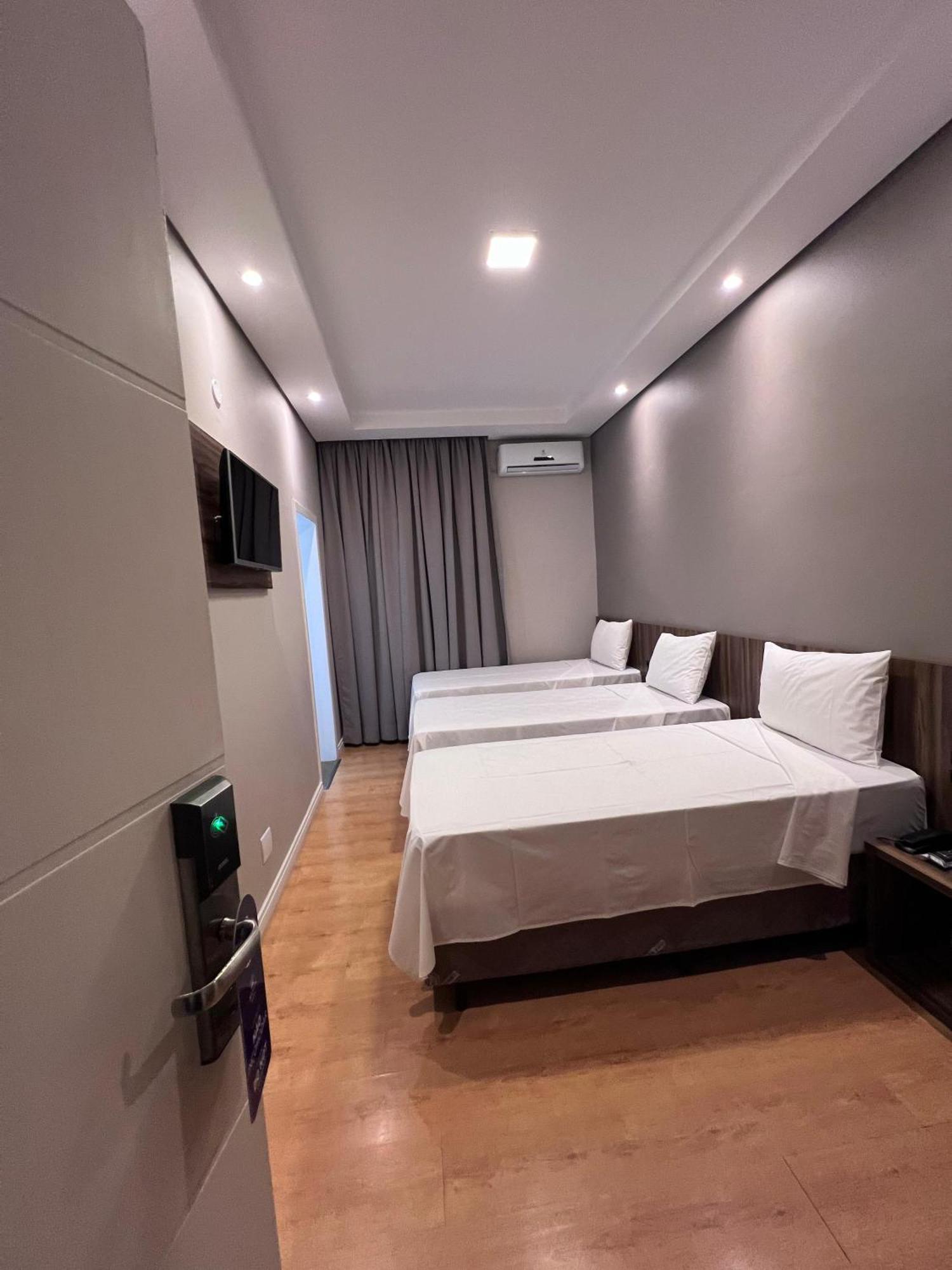 Regis Hotel II 雷吉斯特鲁 外观 照片