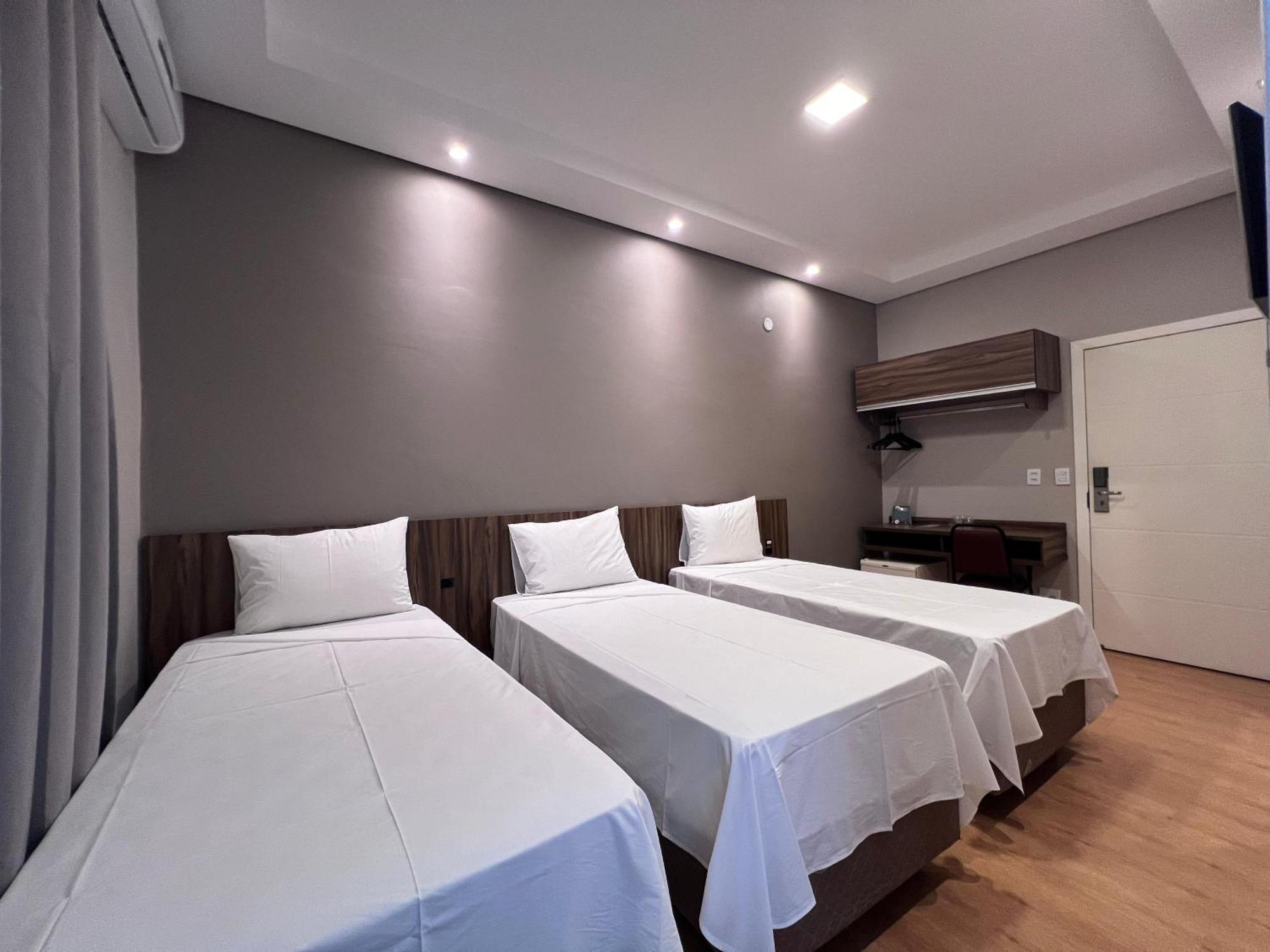 Regis Hotel II 雷吉斯特鲁 外观 照片