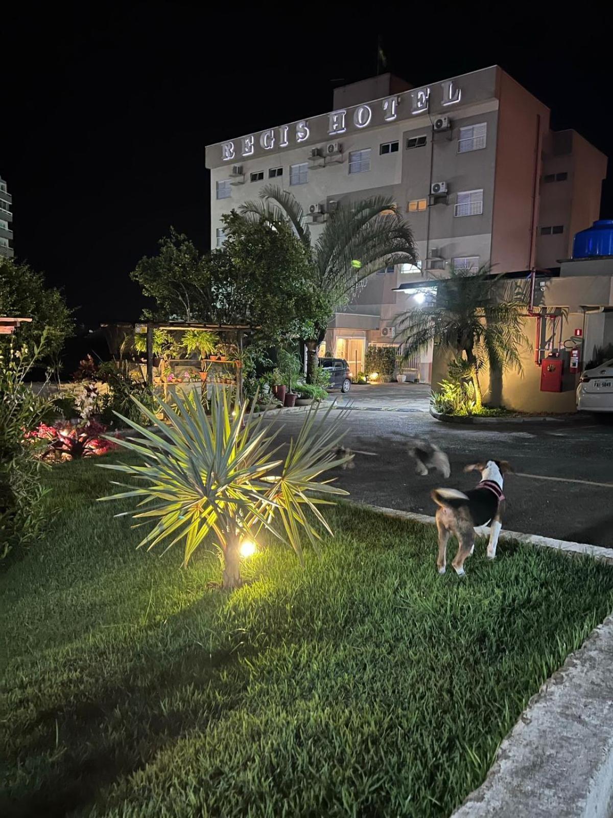 Regis Hotel II 雷吉斯特鲁 外观 照片